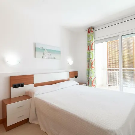 Uhc Sol I Mar Family Complex Apartment Salou